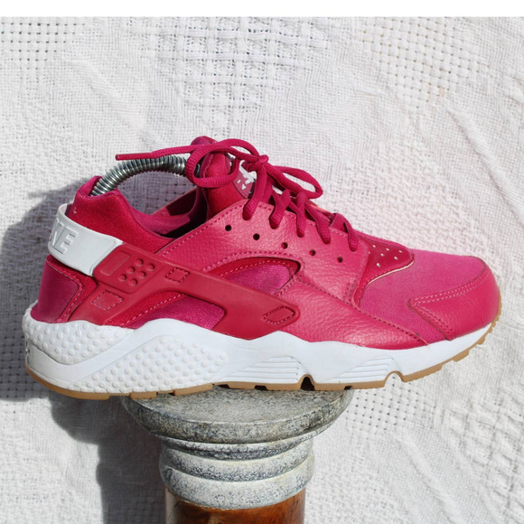 Nike Shoes - Nike Air Huarache Run Sport Fuchsia Gum 634835-606 8.5W